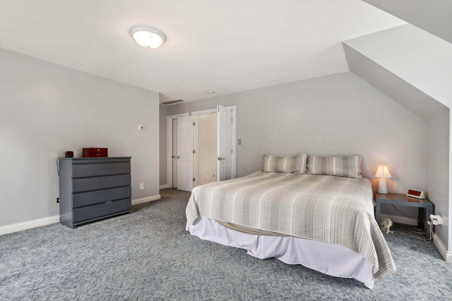 3048 Brampton Lane Property Photo 24