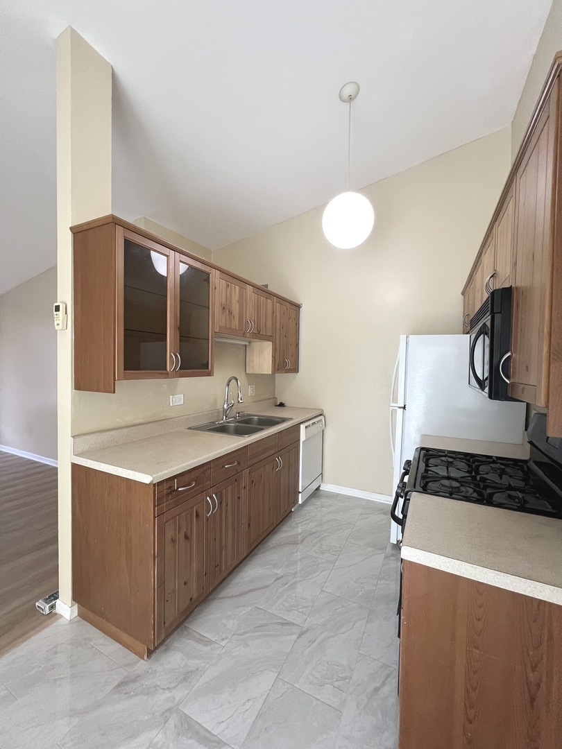 341 Jefferson Court Property Photo 8