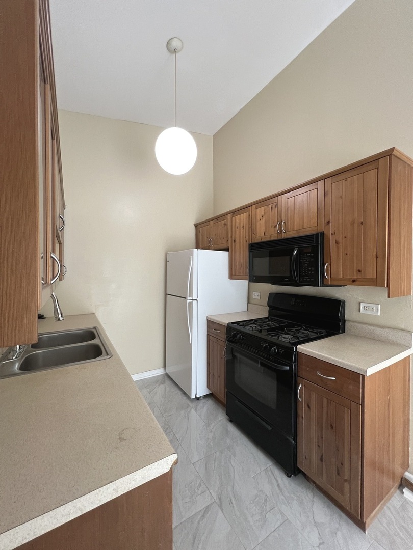 341 Jefferson Court Property Photo 10