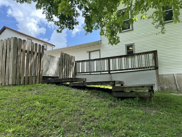 302 N Carroll Street Property Photo 5