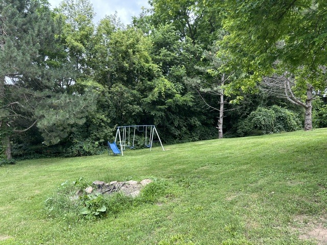 302 N Carroll Street Property Photo 7