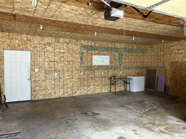302 N Carroll Street Property Photo 29