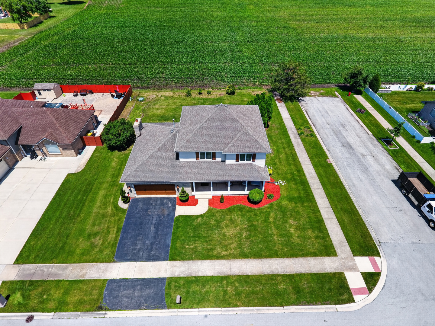 1692 185th Street Property Photo 4