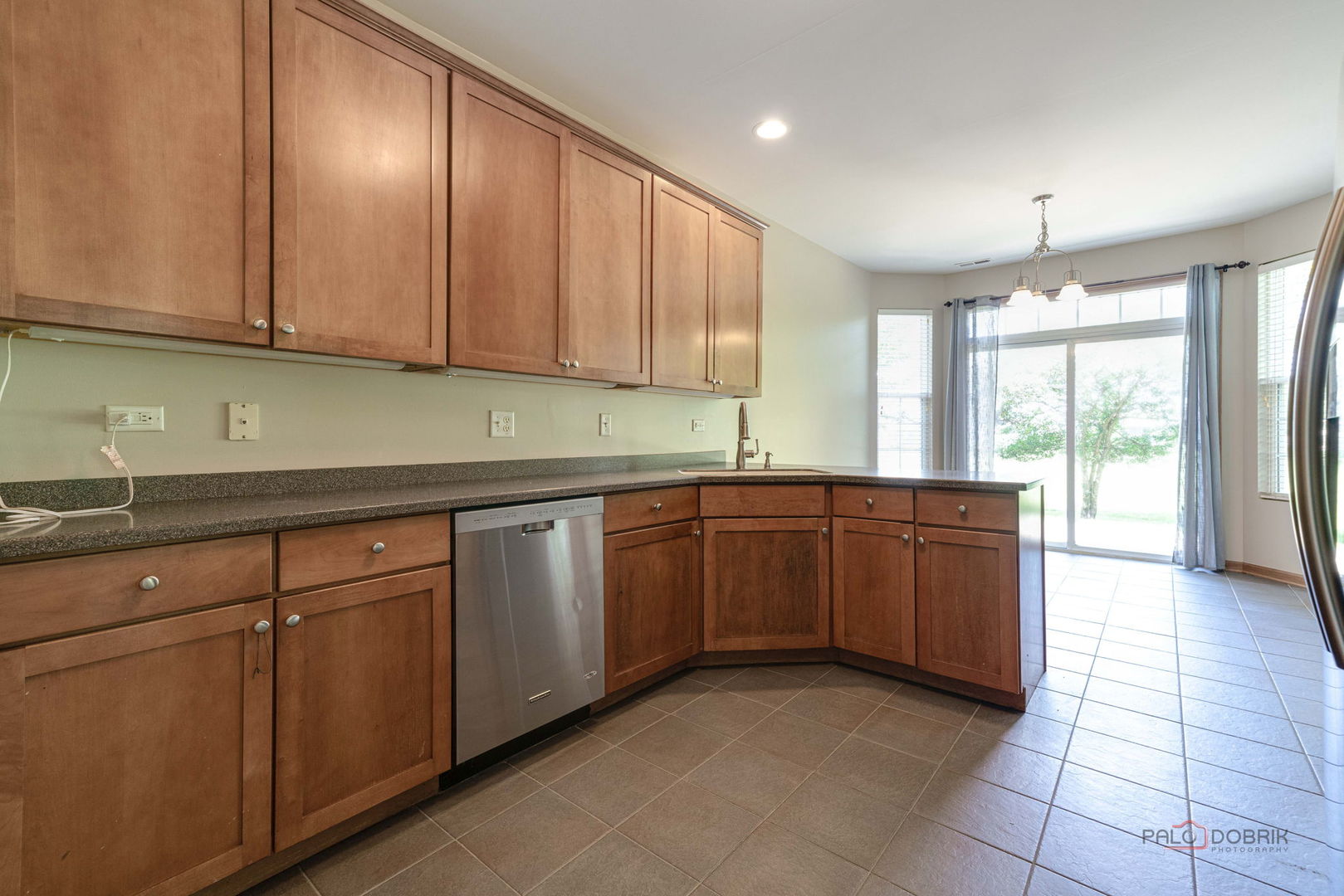 2636 Pondview Drive Property Photo 12