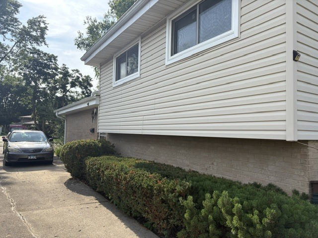 231 Lincoln Lane Property Photo 2