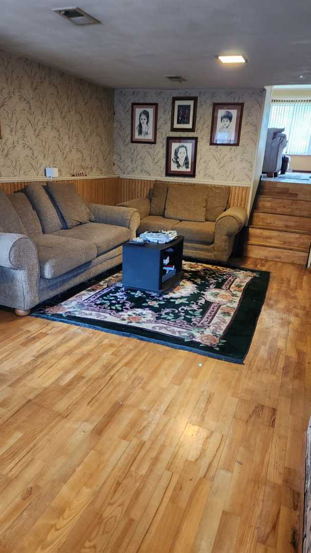 231 Lincoln Lane Property Photo 10