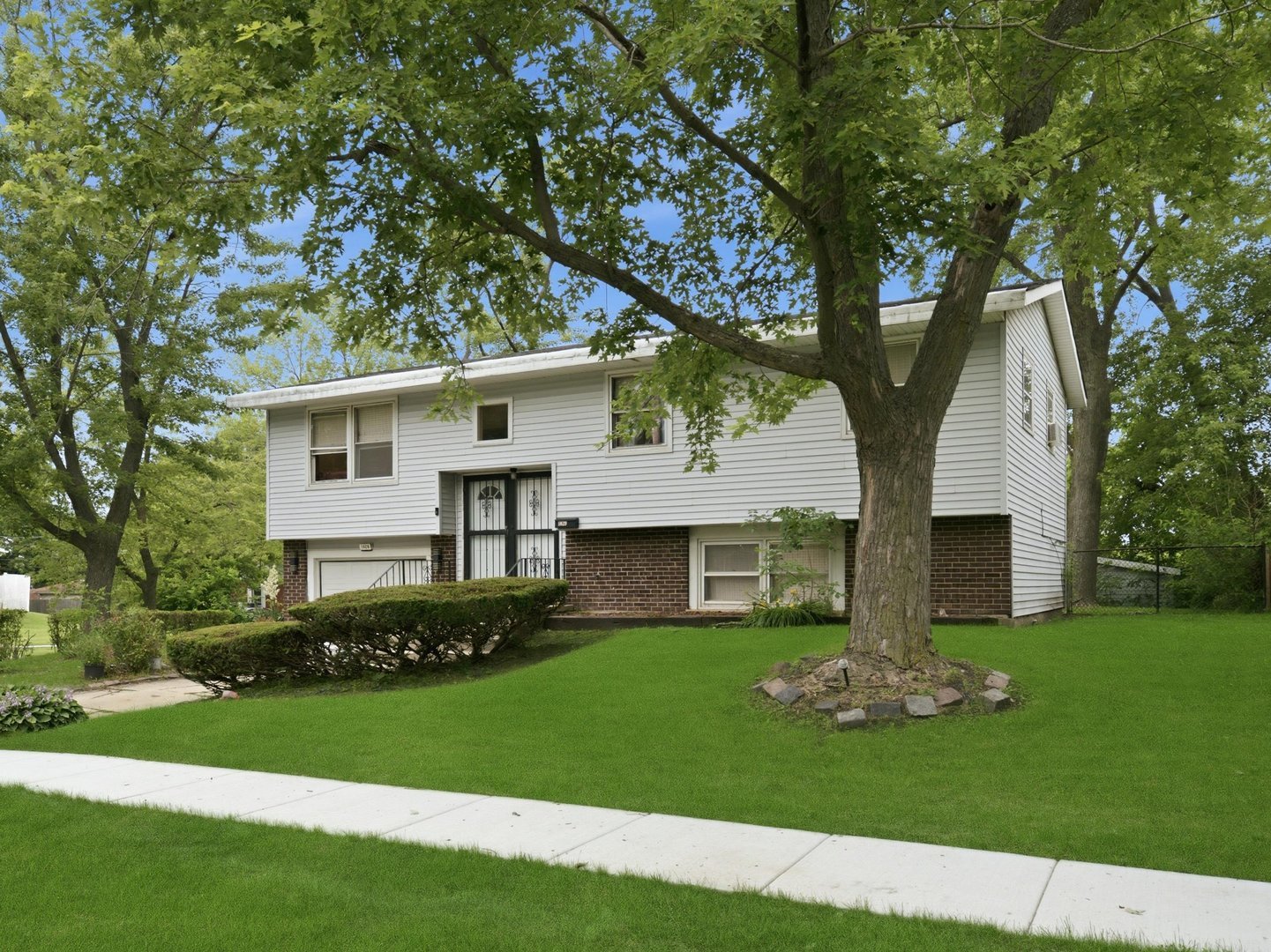 1829 217th Place Property Photo 5