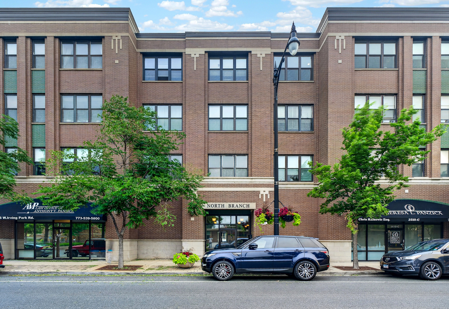 2510 W Irving Park Road 401 Property Photo 1