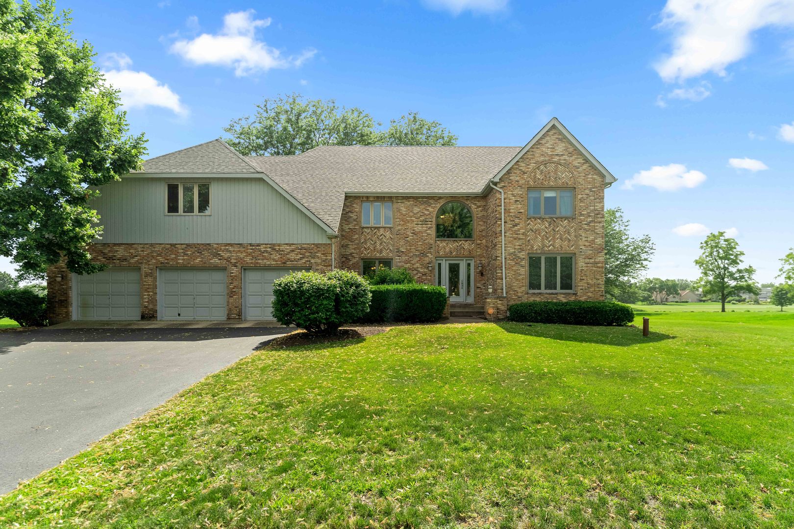 24161 Brancaster Drive Property Photo 1