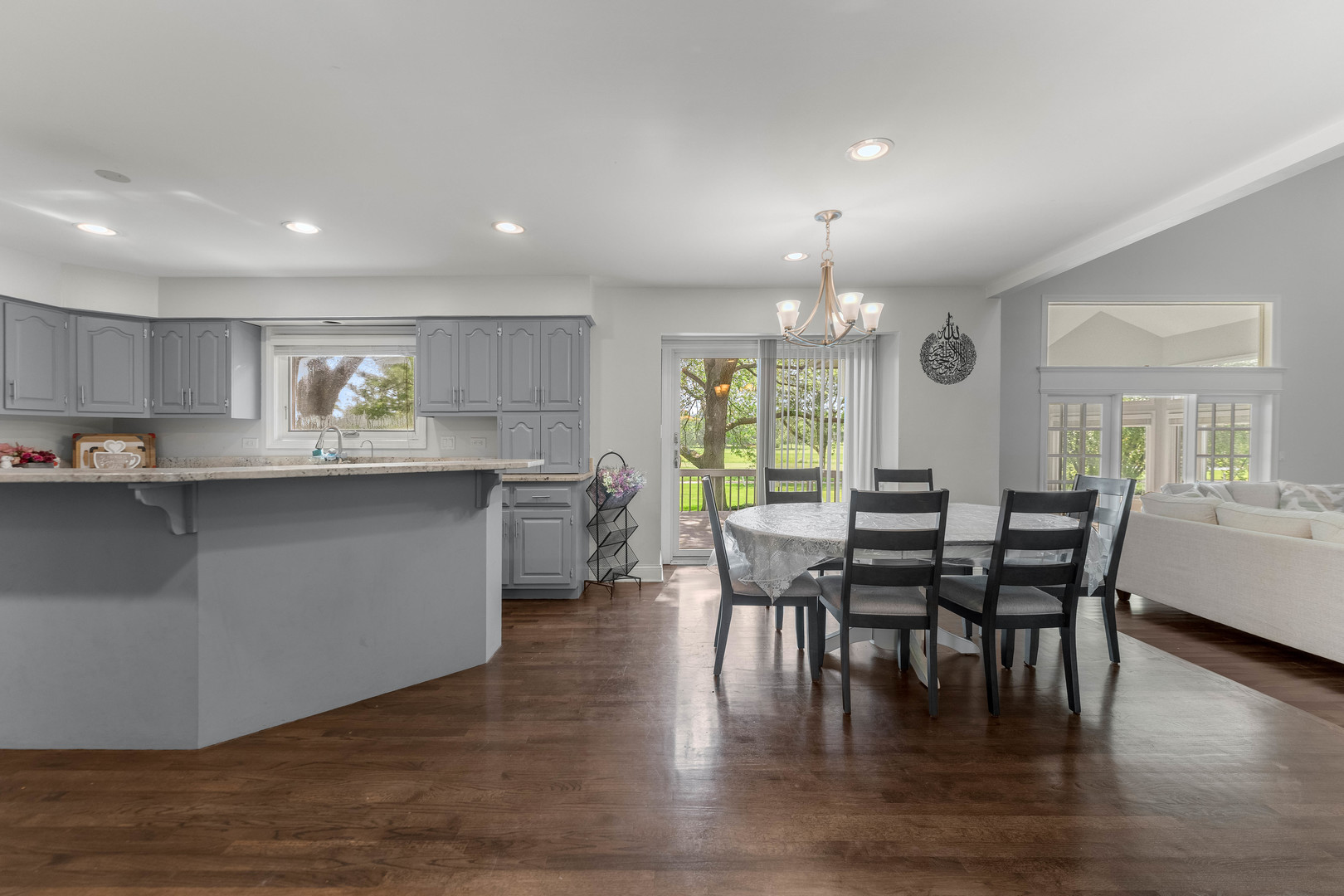 24161 Brancaster Drive Property Photo 15