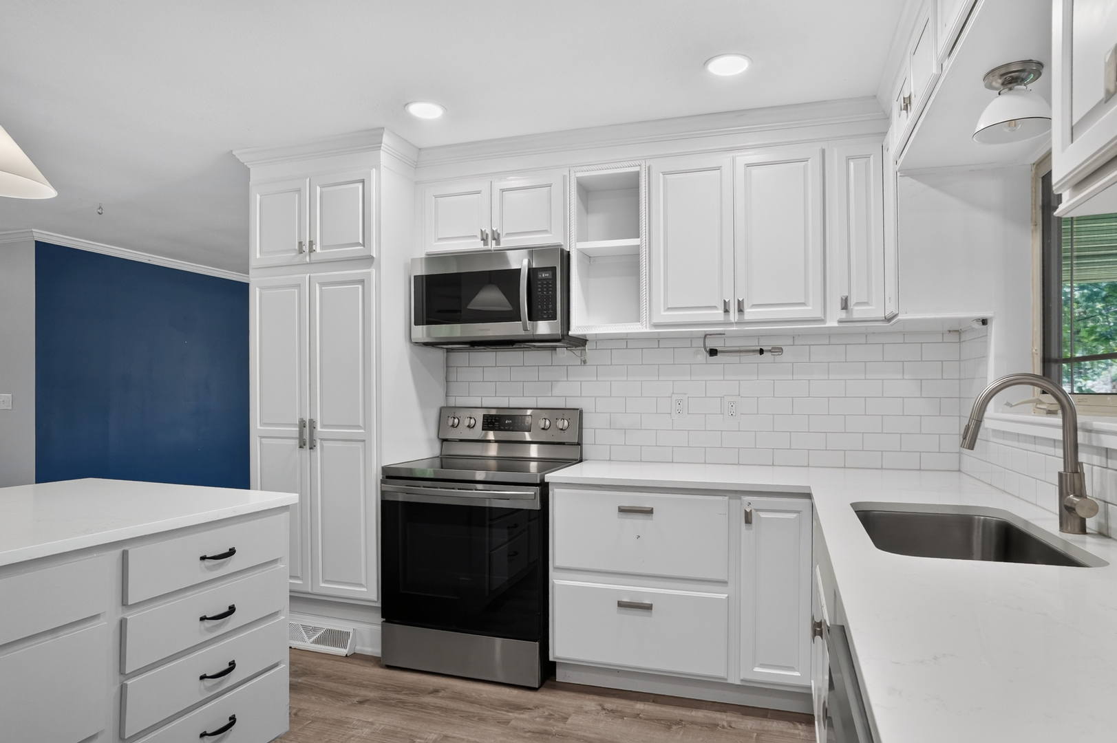 1004 S Division Street Property Photo 21
