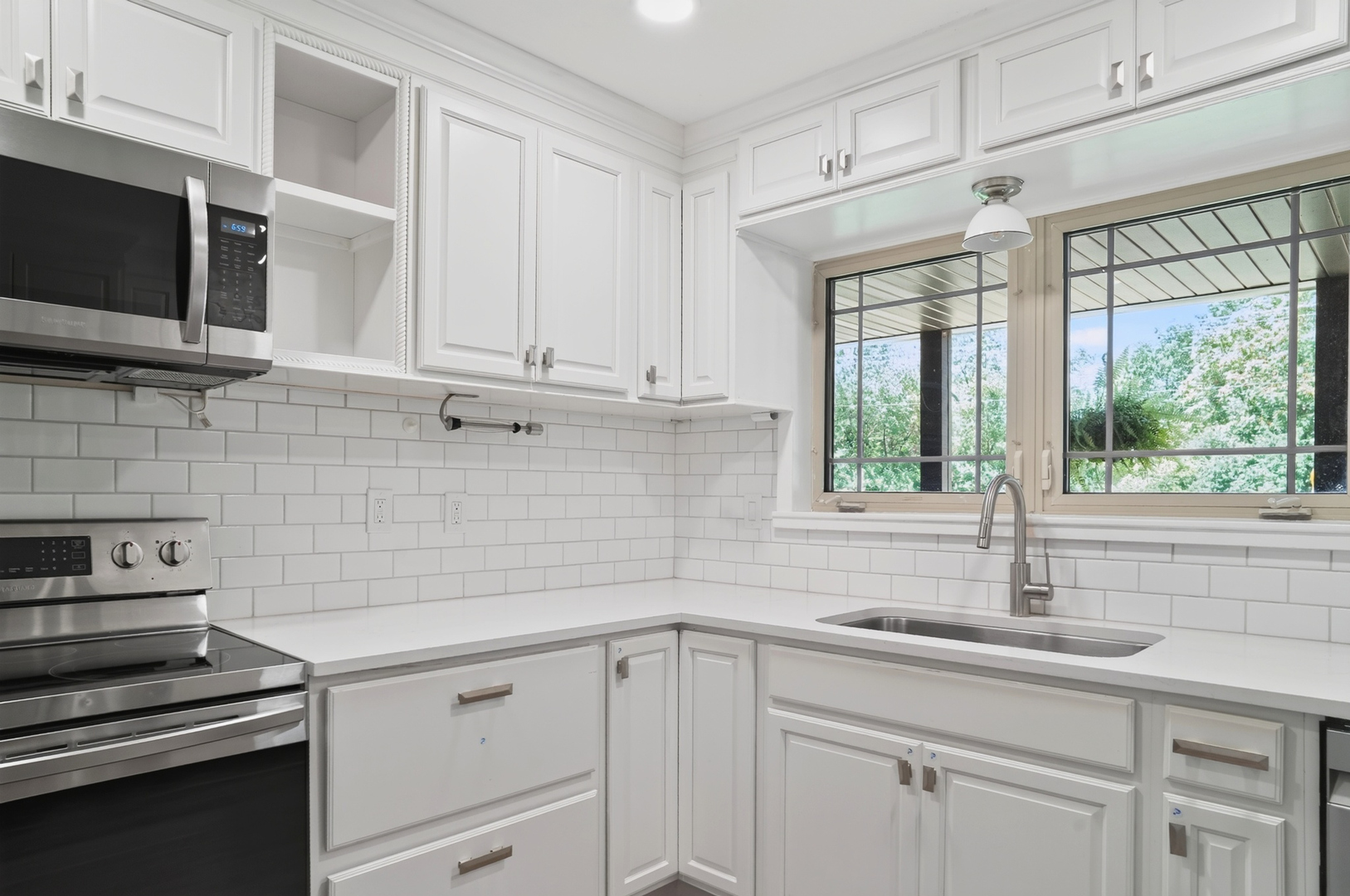 1004 S Division Street Property Photo 23