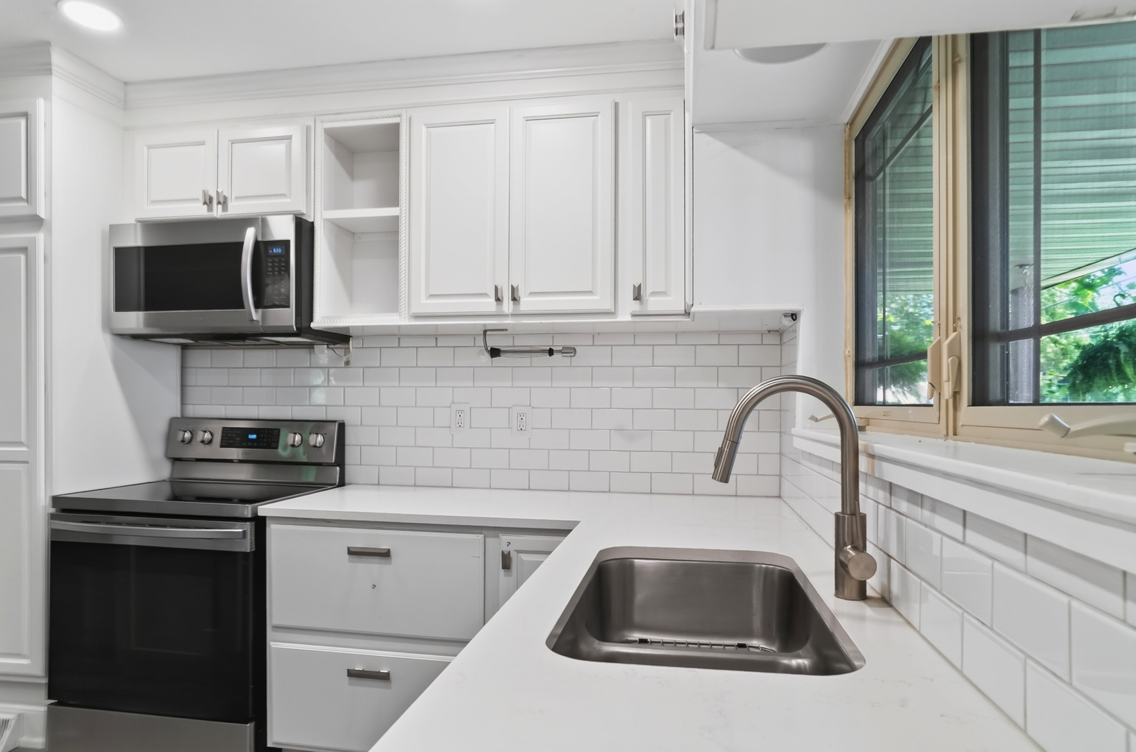 1004 S Division Street Property Photo 24