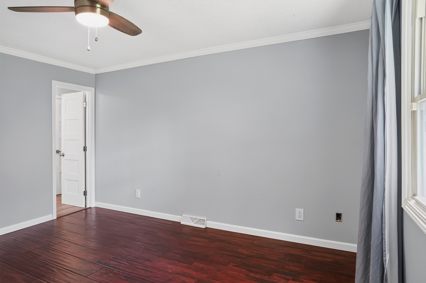 1004 S Division Street Property Photo 35