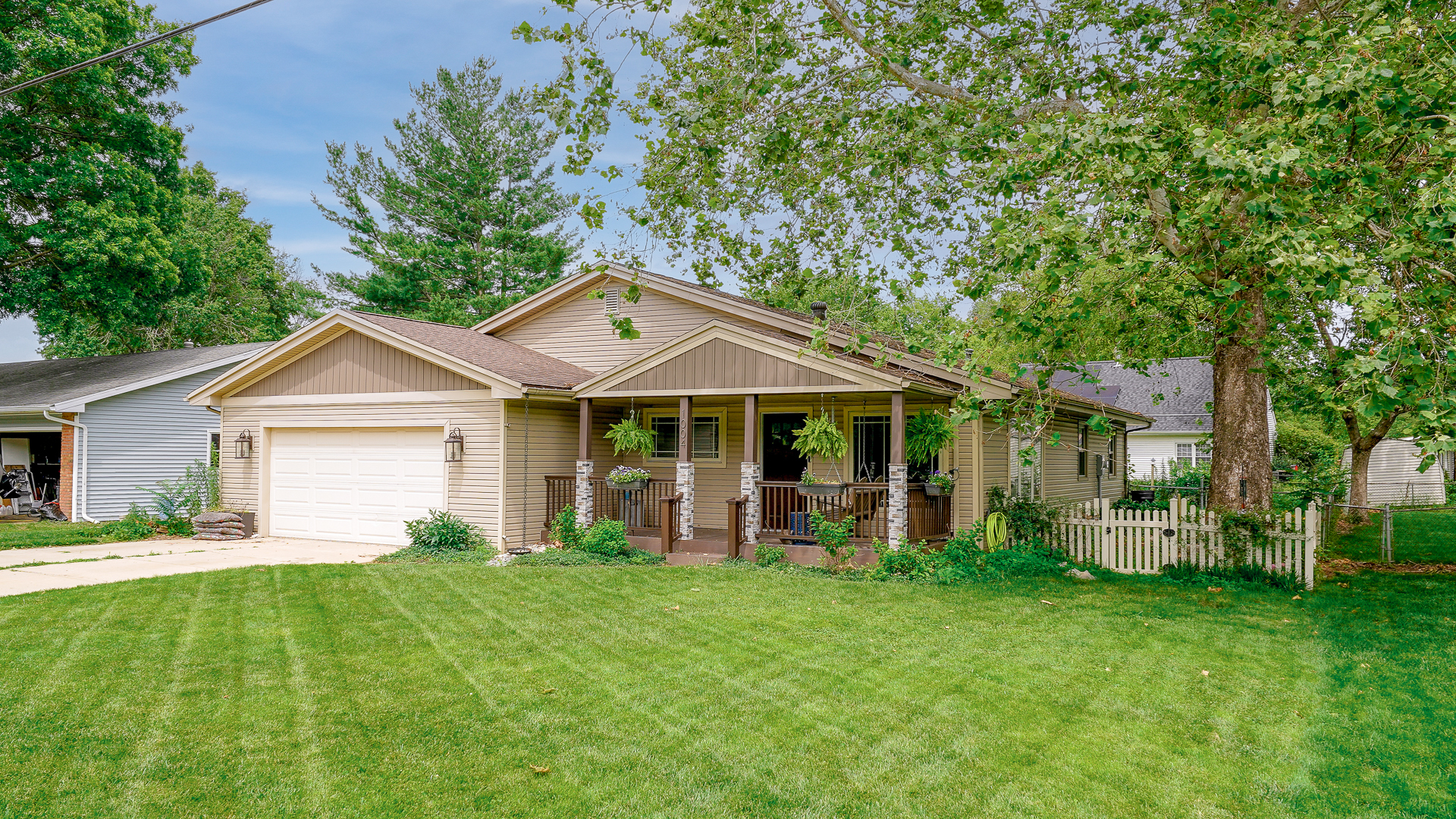 1004 S Division Street Property Photo 49