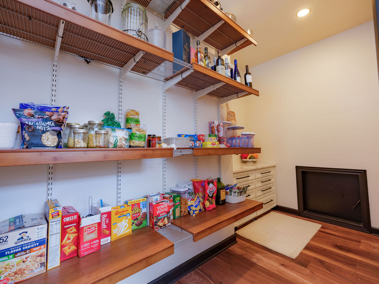 304 Leeward Way Property Photo 18