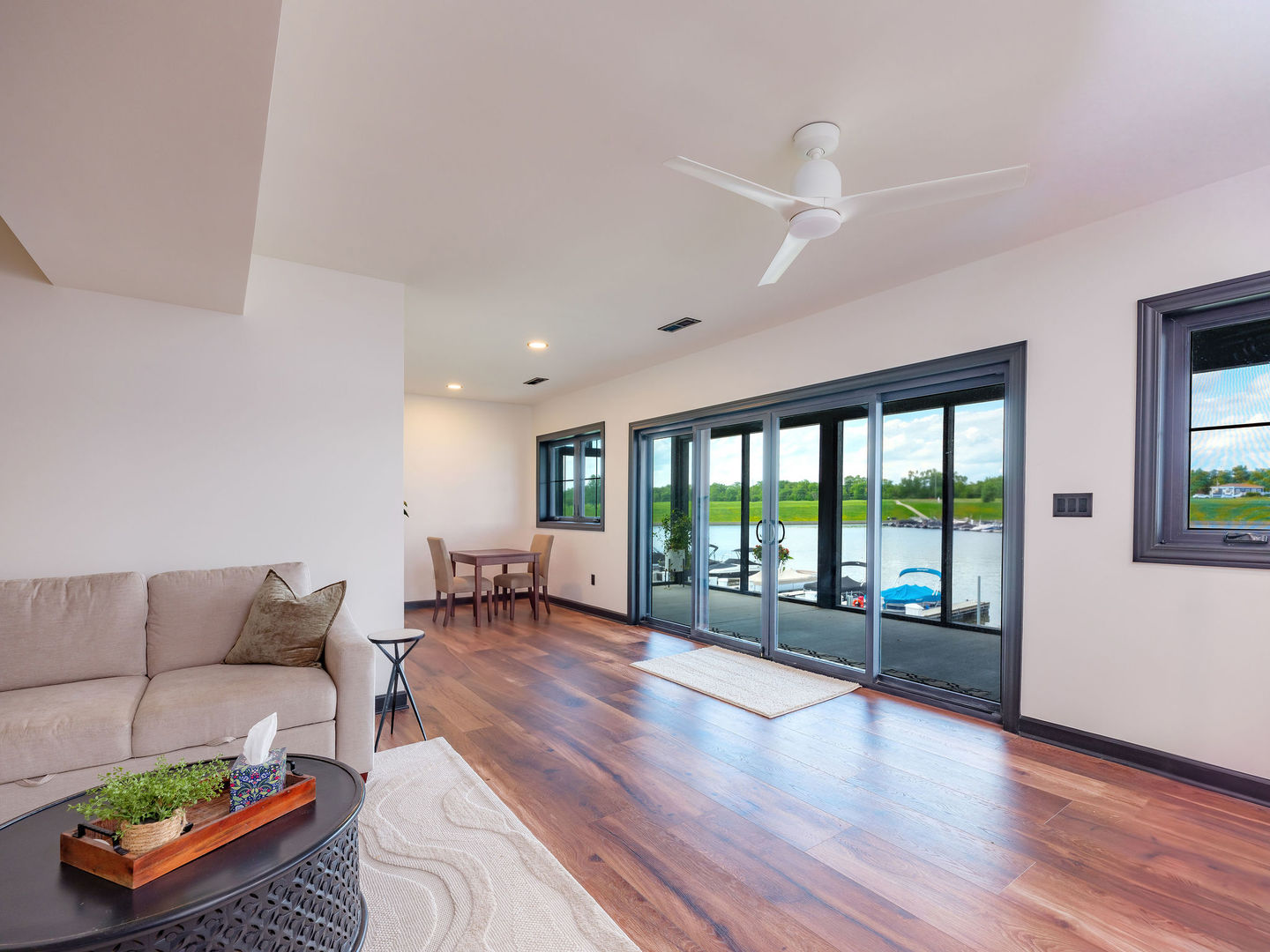 304 Leeward Way Property Photo 36
