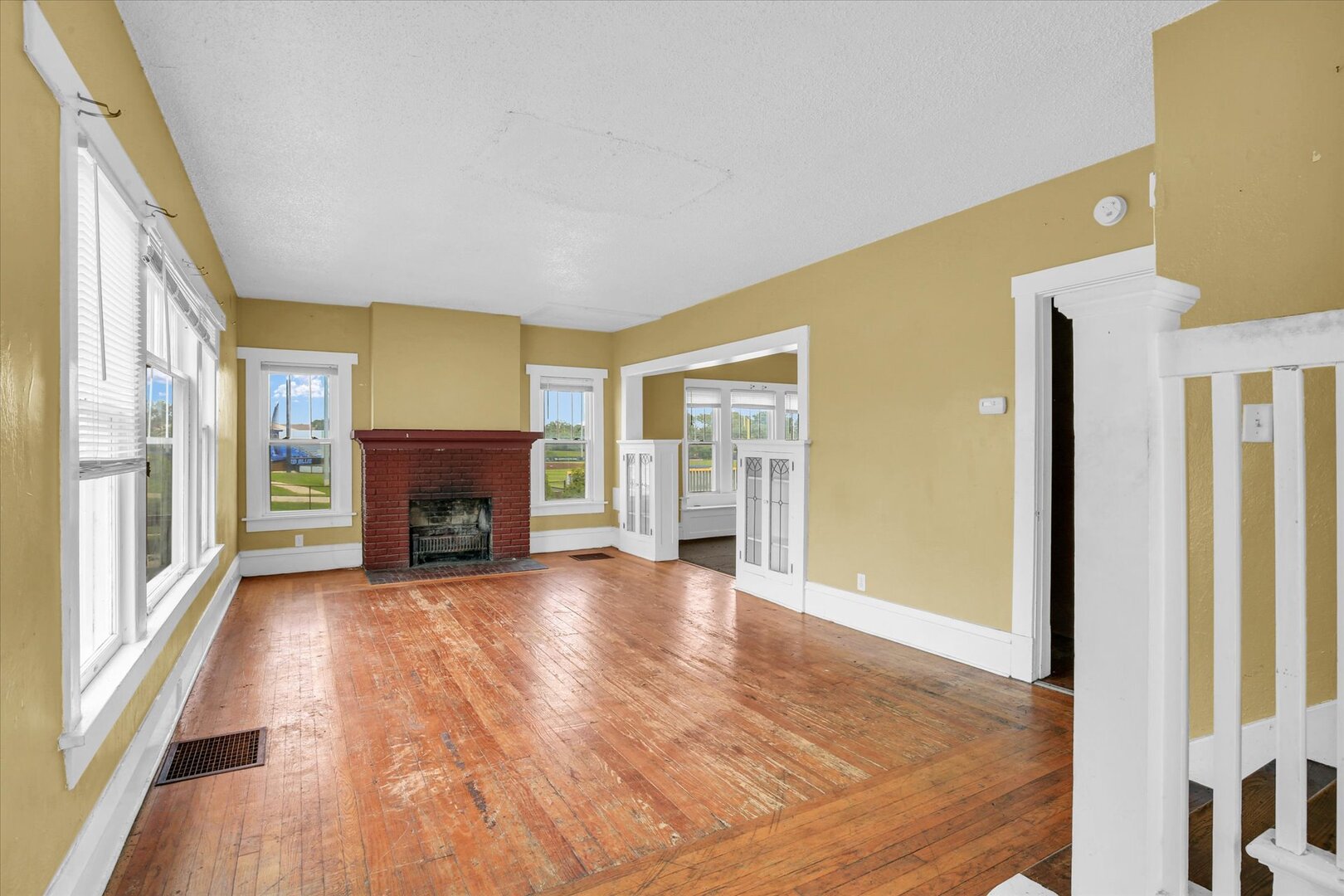 1305 W Macon Street Property Photo 5