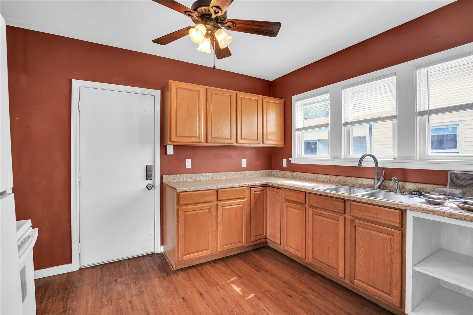 1305 W Macon Street Property Photo 12