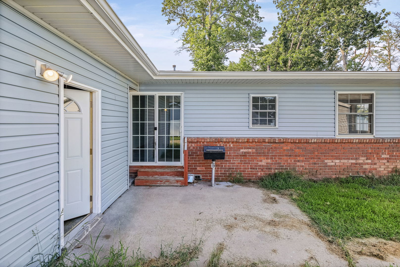 274 Oak Tree Avenue Property Photo 6