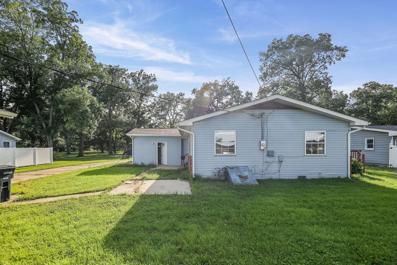 274 Oak Tree Avenue Property Photo 8