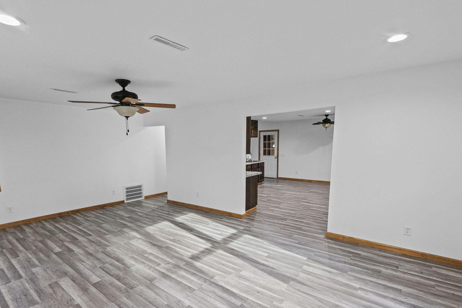 274 Oak Tree Avenue Property Photo 10