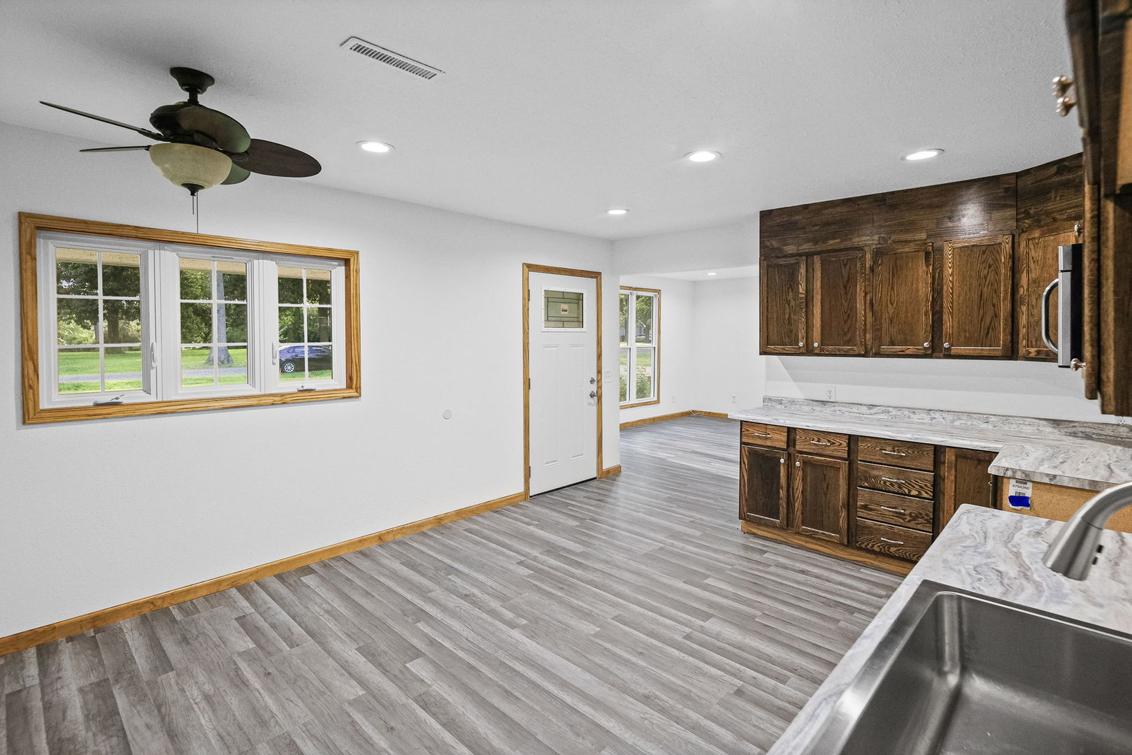 274 Oak Tree Avenue Property Photo 14