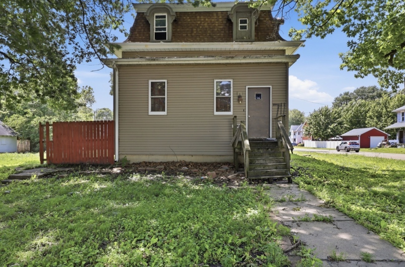 711 5th Avenue Property Photo 5