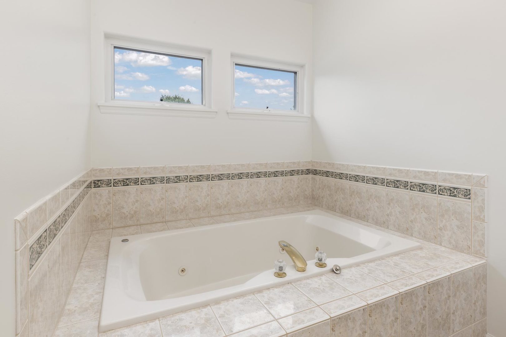 2855 Clara Avenue Property Photo 38