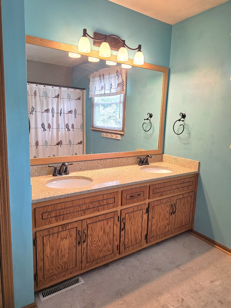 3413 Theodore Street Property Photo 8