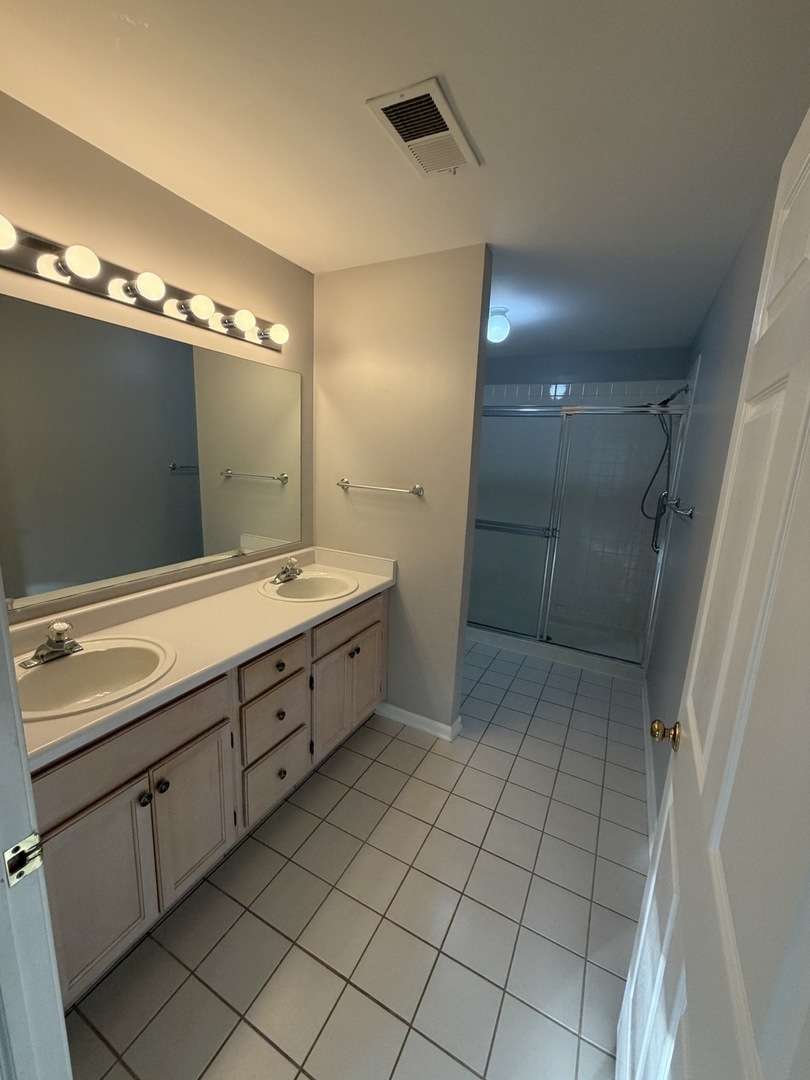 205 Ashbury Lane E3 Property Photo 3