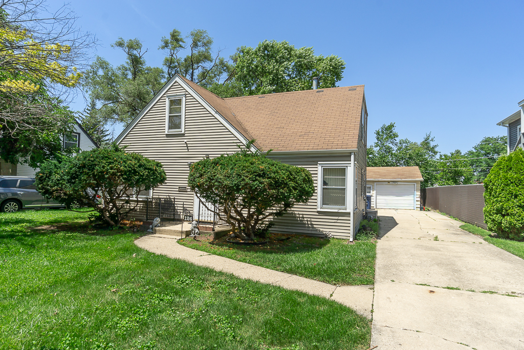 124 Westward Ho Drive Property Photo 1