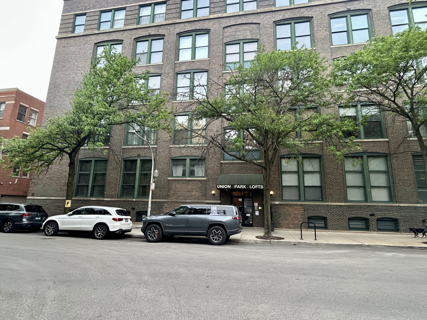 1327 W Washington Boulevard 2bc Property Photo 1