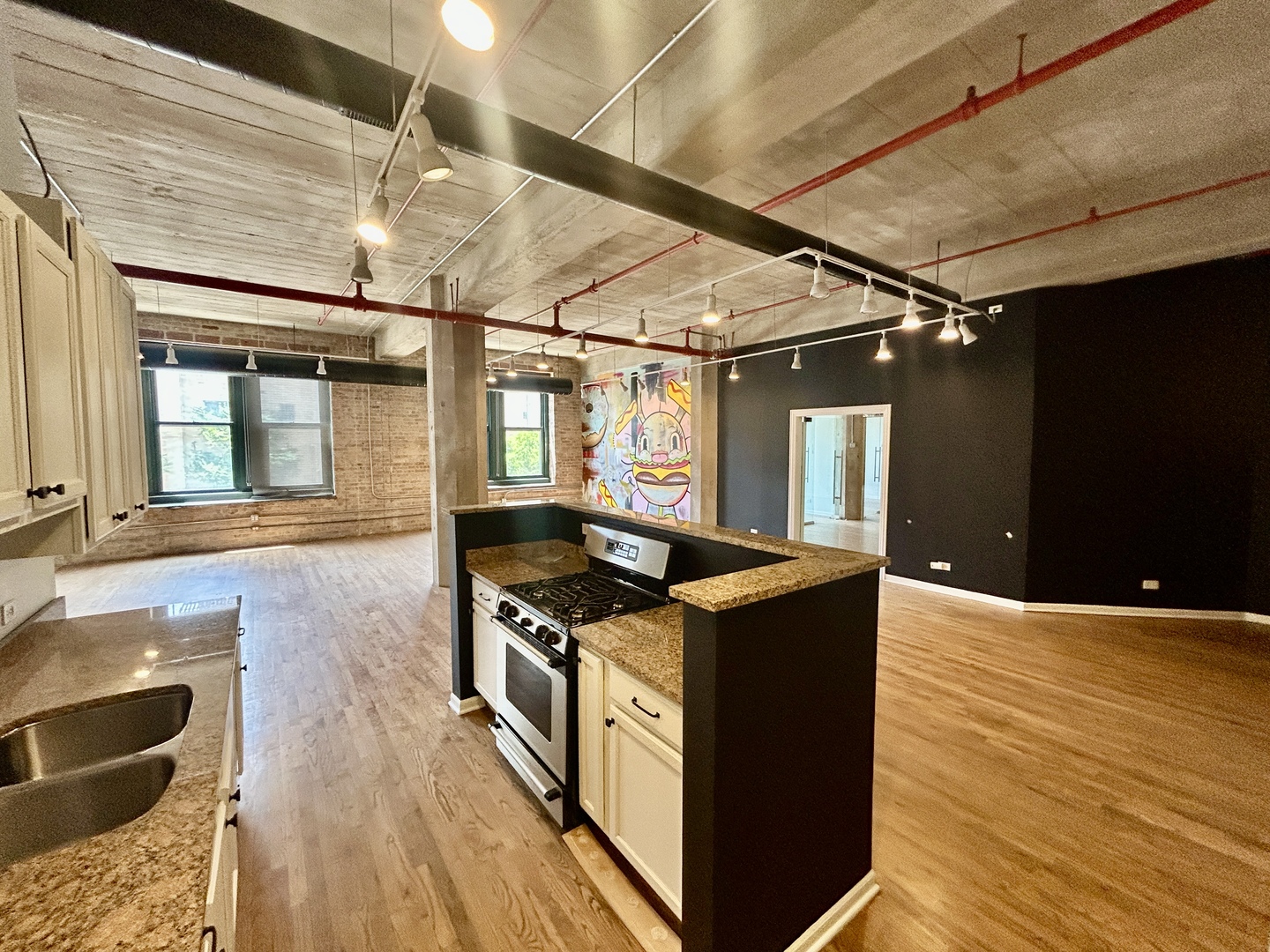 1327 W Washington Boulevard 2bc Property Photo 17