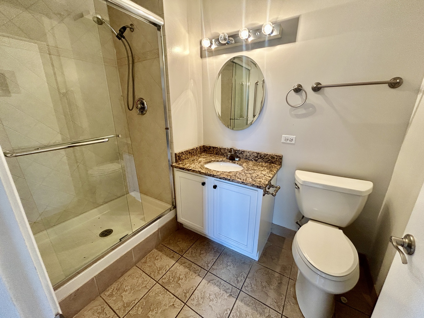 1327 W Washington Boulevard 2bc Property Photo 22
