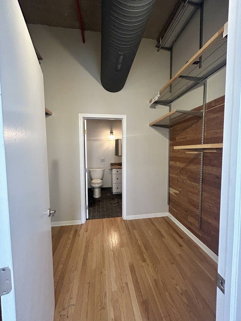 1327 W Washington Boulevard 2bc Property Photo 25