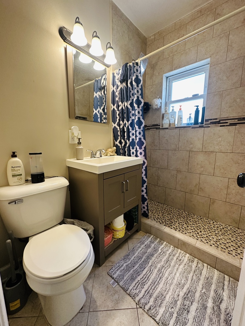 6627 S Marshfield Avenue Property Photo 12