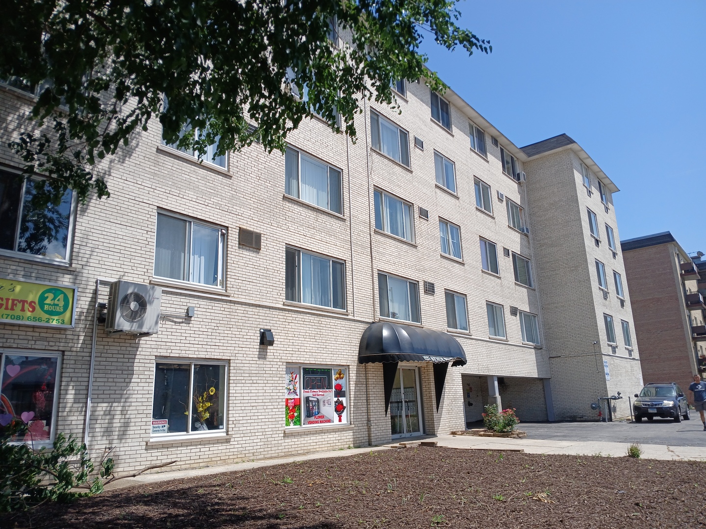 1227 S Harlem Avenue 301 Property Photo 1