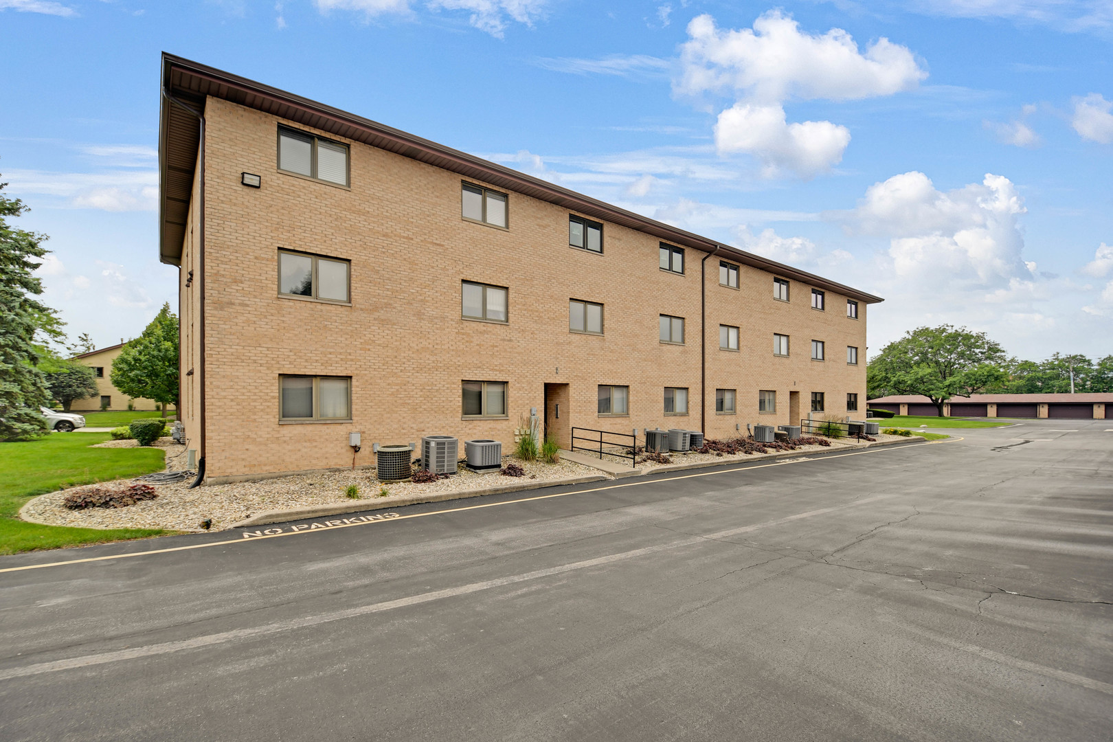8324 160th Place 3w Property Photo 17