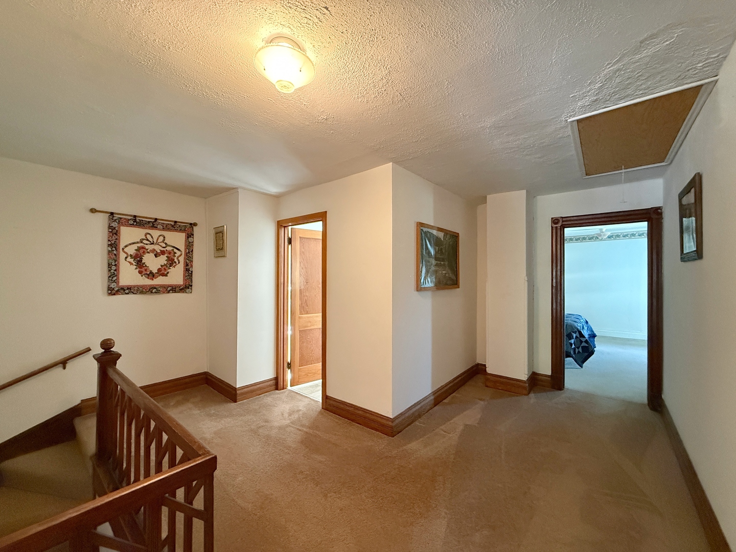 211 E 4th Avenue Property Photo 24