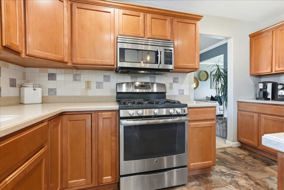 3402 Crossgate Drive Property Photo 11