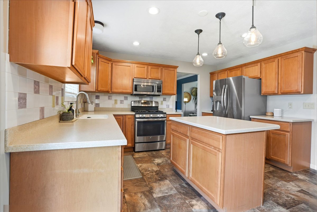 3402 Crossgate Drive Property Photo 12