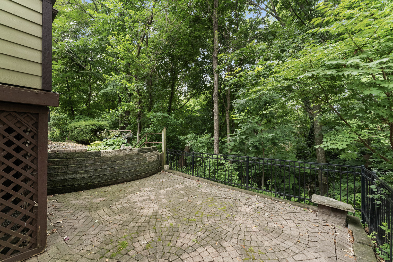 252 Hillcrest Avenue Property Photo 4