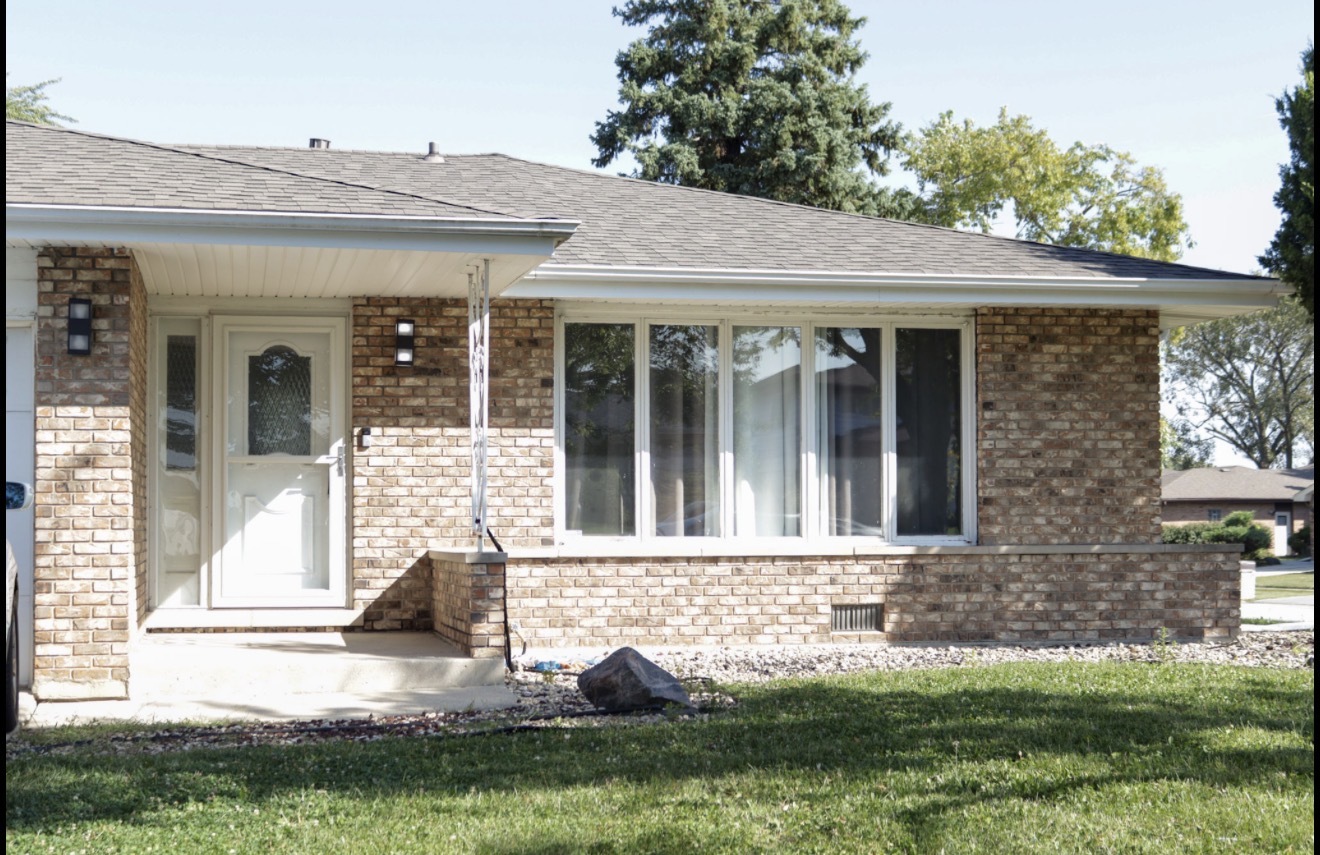 4100 176th Place Property Photo 1