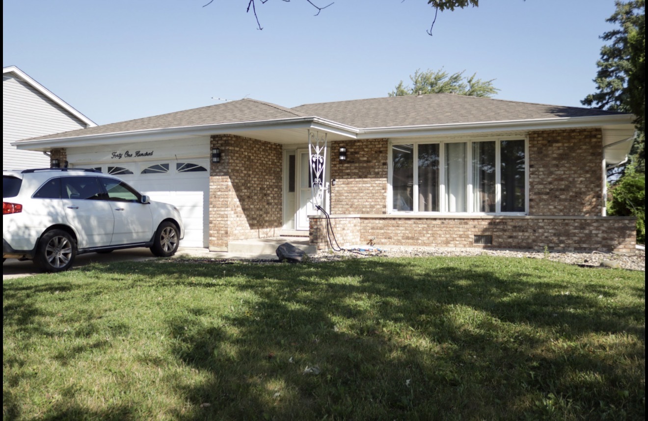 4100 176th Place Property Photo 2