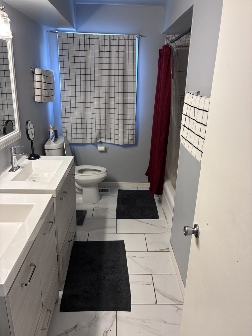 4100 176th Place Property Photo 11