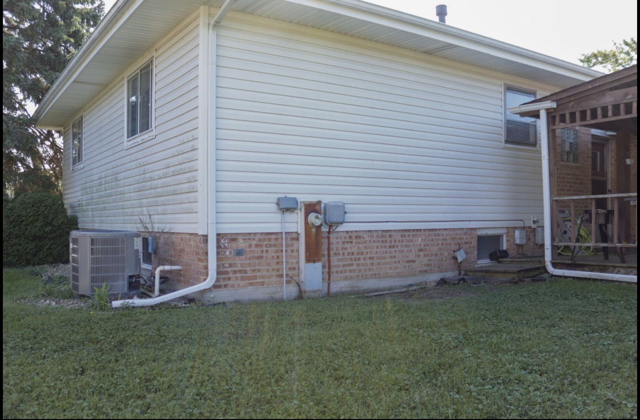 4100 176th Place Property Photo 14