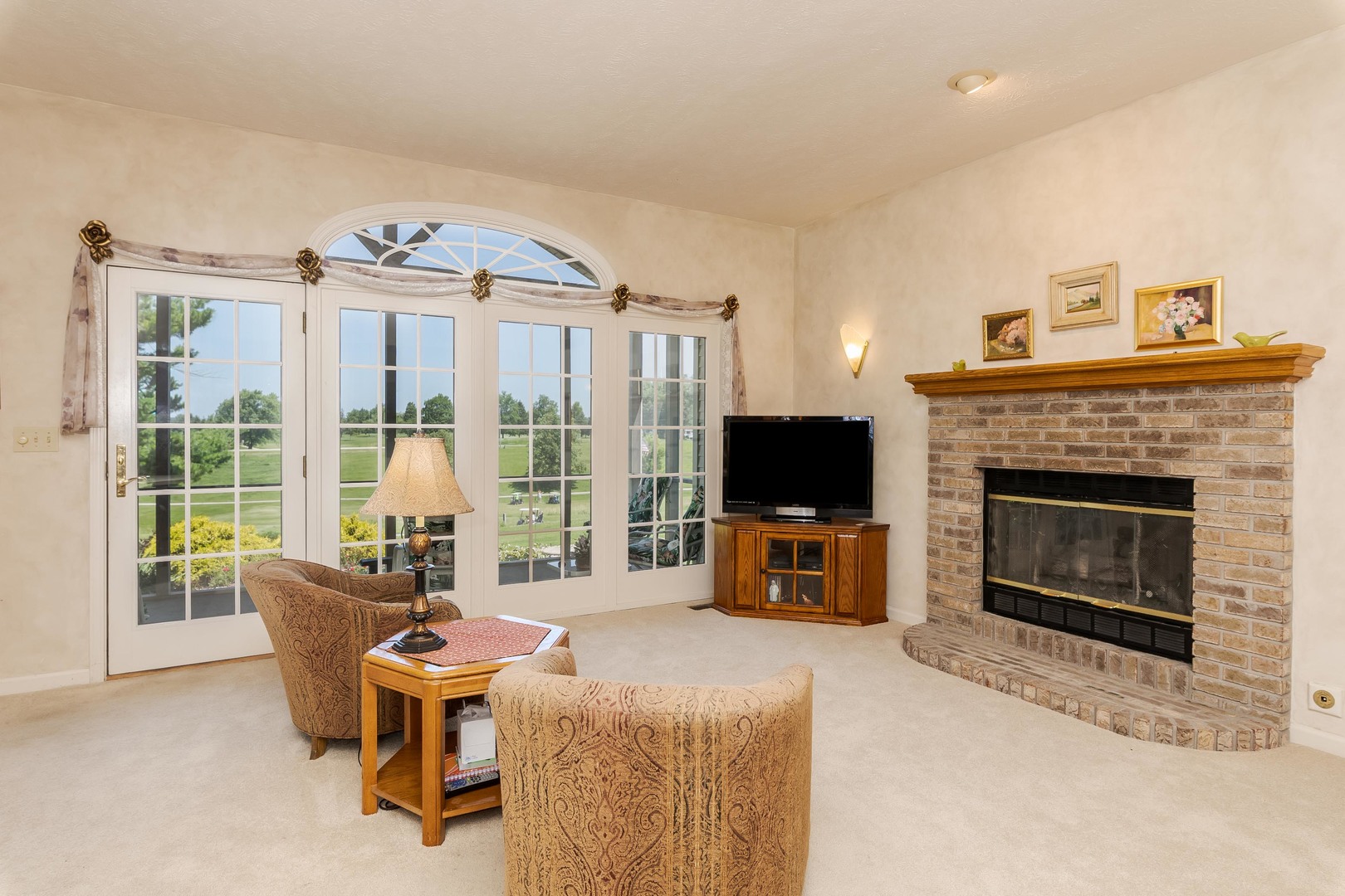 581 Fairway Drive Property Photo 11