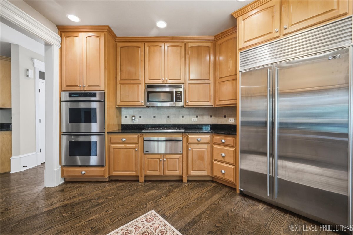632 Waters Edge Drive Property Photo 11
