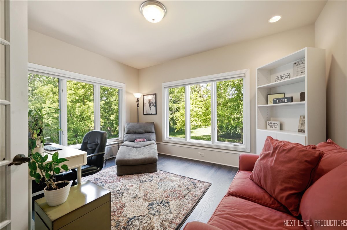 632 Waters Edge Drive Property Photo 19